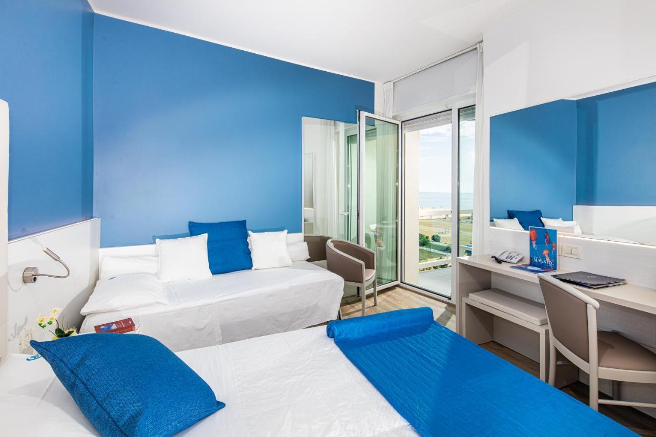 Majestic Beach Hotel & Wellness Bibione Exterior photo
