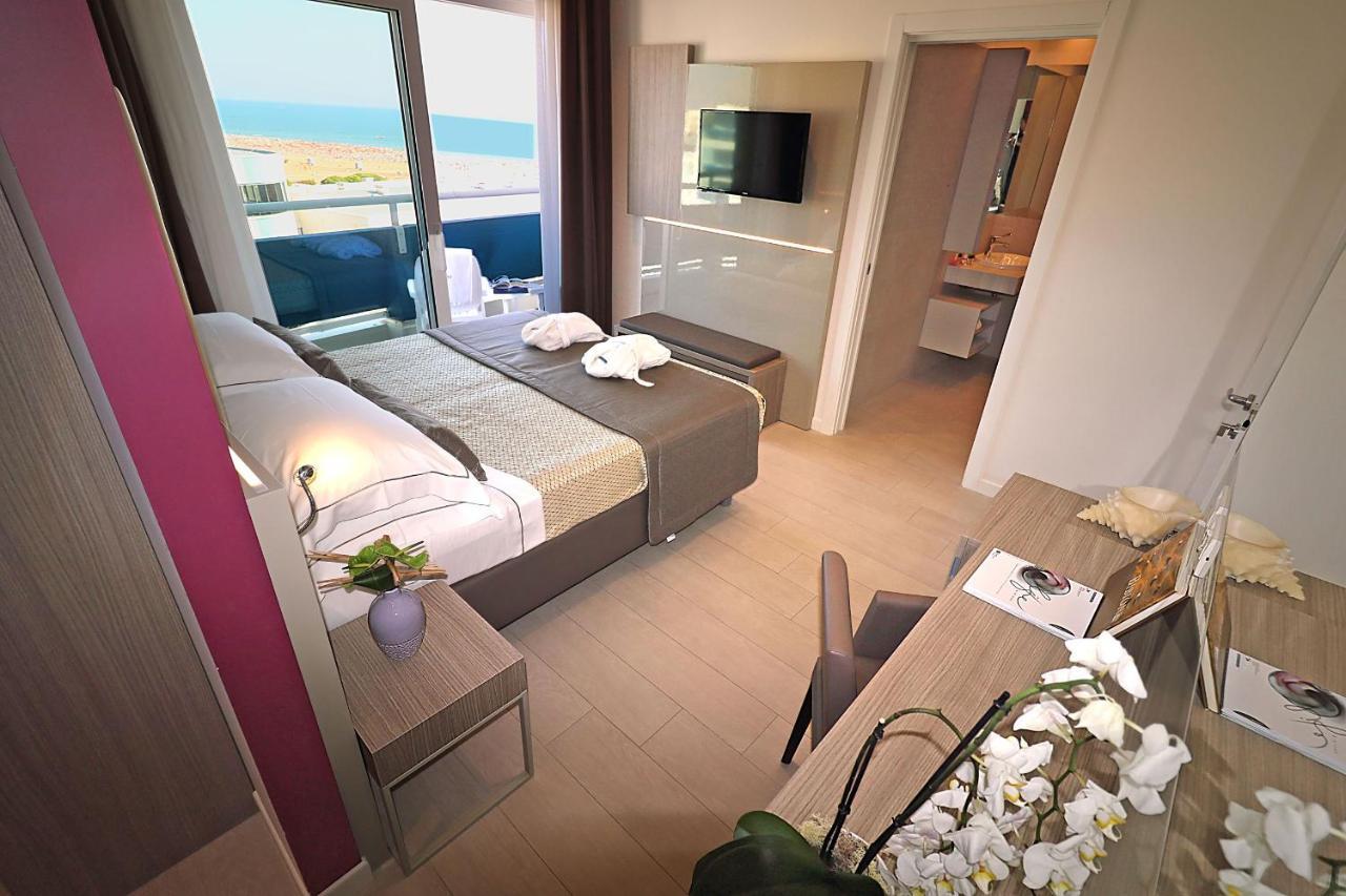 Majestic Beach Hotel & Wellness Bibione Exterior photo